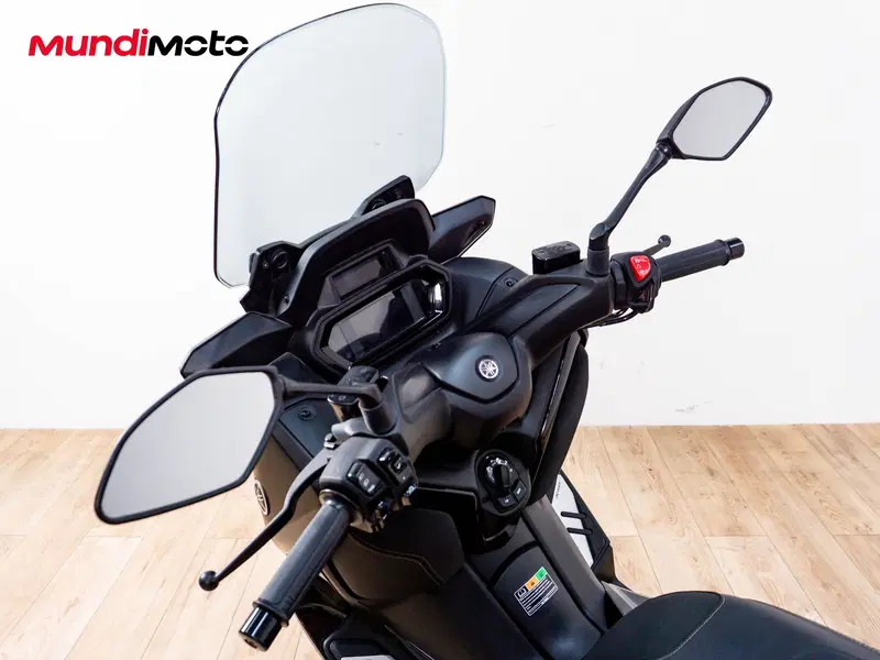 Yamaha X-Max 300 Tech Max (2020) (11)