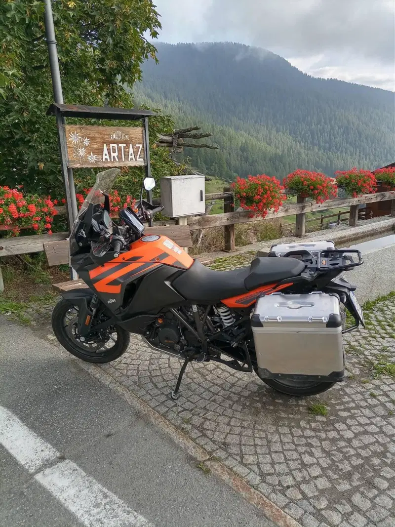 KTM 1290 Super Adventure S (2017 - 20) (2)