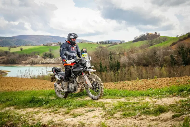 Royal Enfield Himalayan 450 (2024 - 26) (2)