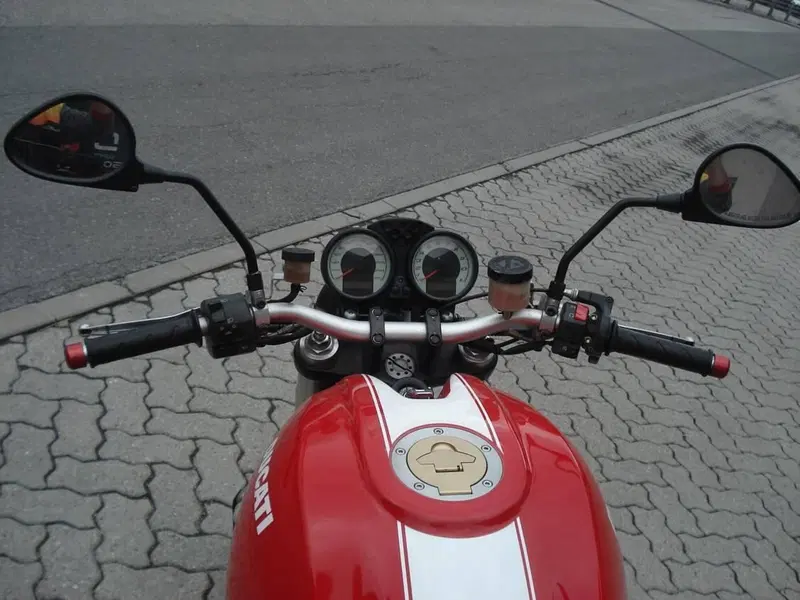 Ducati Monster S4R Testastretta (4)