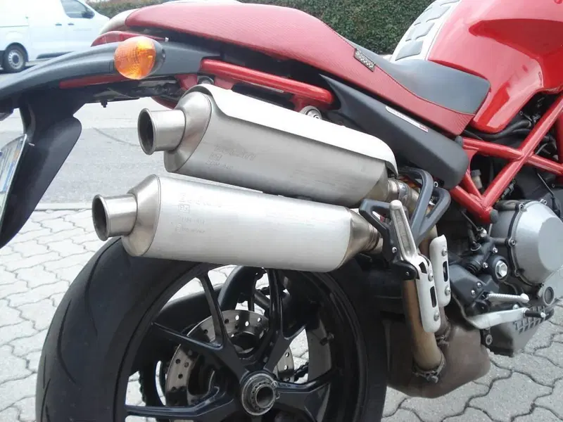 Ducati Monster S4R Testastretta (5)