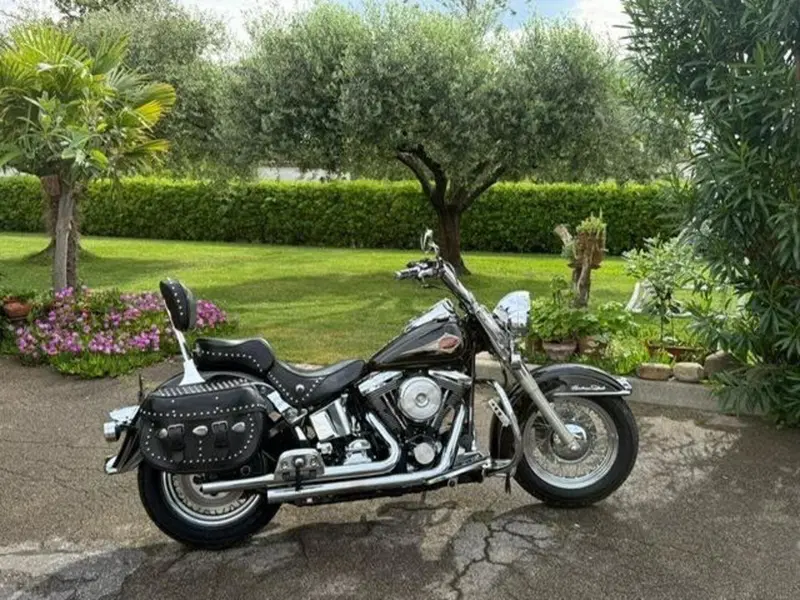 Harley-Davidson 1340 Heritage Classic (1984 - 98) - FLSTC