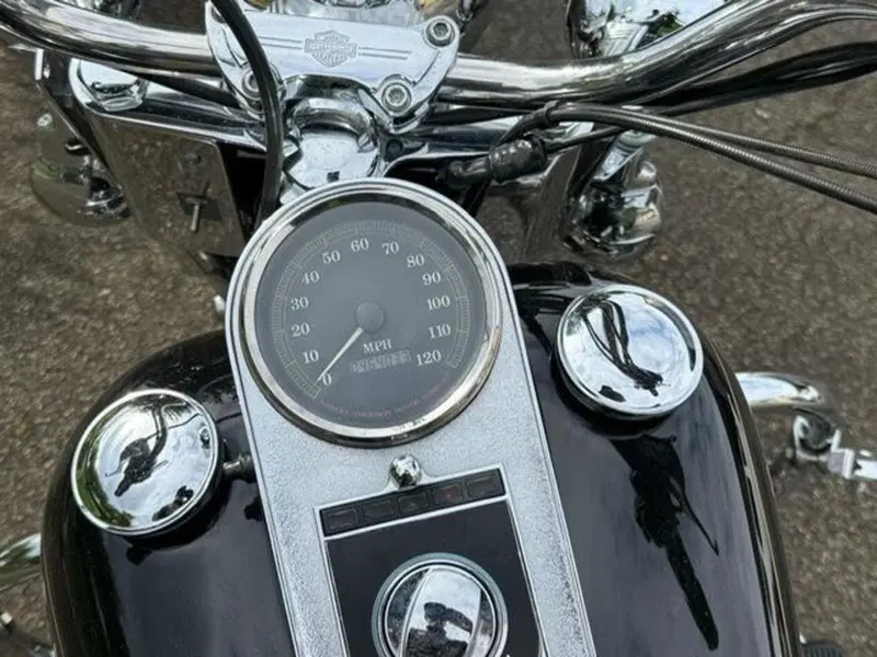 Harley-Davidson 1340 Heritage Classic (1984 - 98) - FLSTC (15)