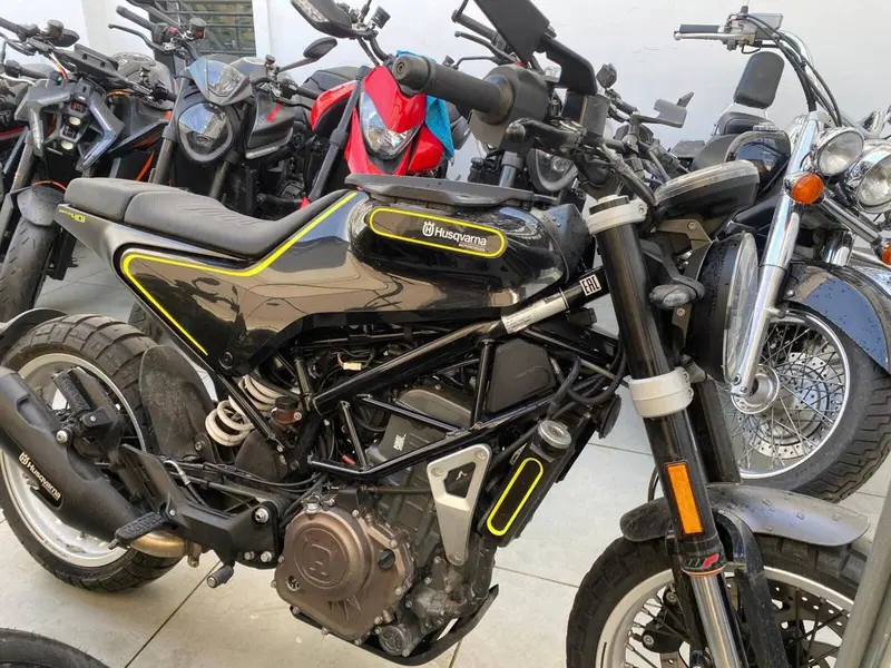 Husqvarna Svartpilen 401 (2018 - 19) (6)