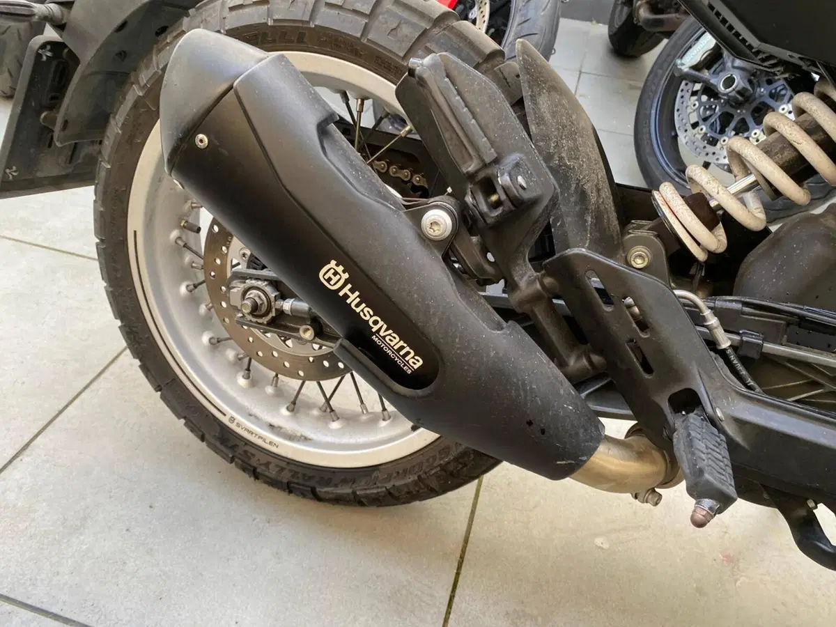 Husqvarna Svartpilen 401 (2018 - 19) (8)