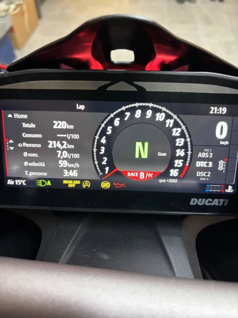 Ducati Panigale V4 (2025 - 26) (3)