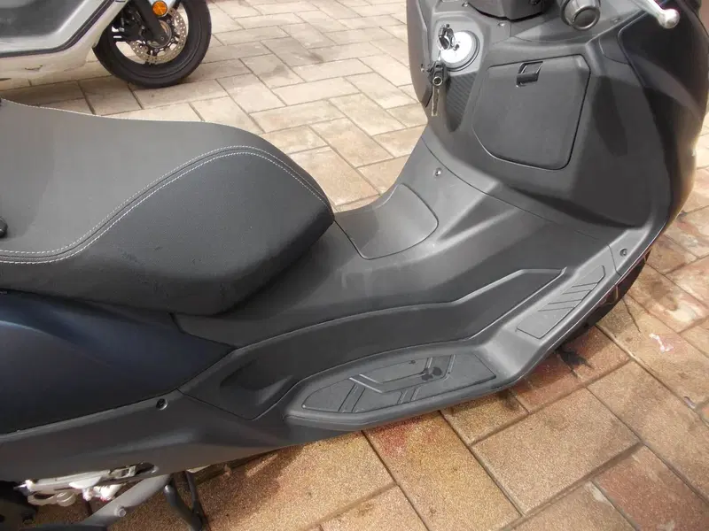 Sym Joymax 300 Z+ (2021 - 24) (6)