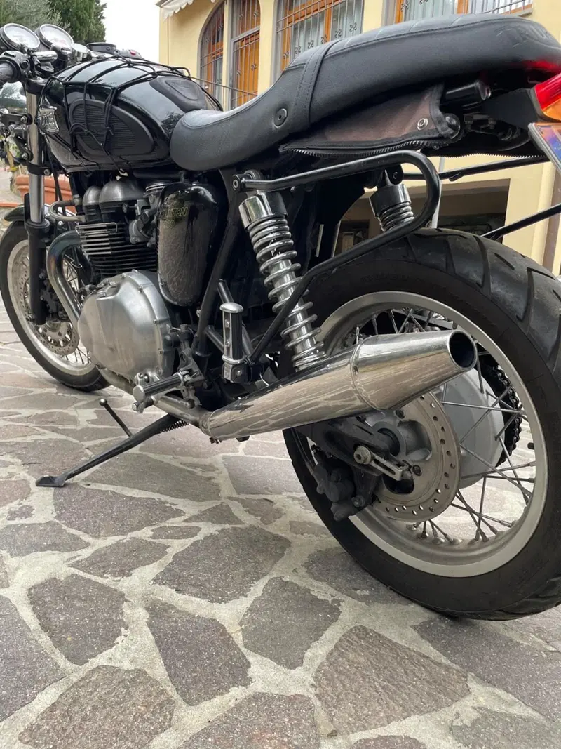Triumph Thruxton 900 (2004 - 15) (3)