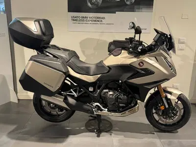 Honda NT 1100 DCT Electronic Suspension (2025 - 26) usata
