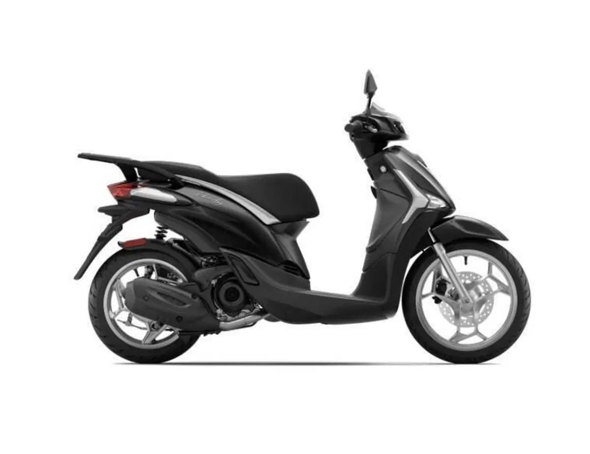 Piaggio Liberty 50 RST (2025 - 26) (2)