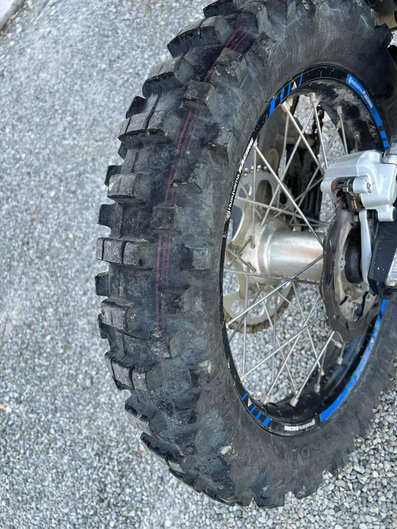 Husqvarna TE 250i (2018) (4)