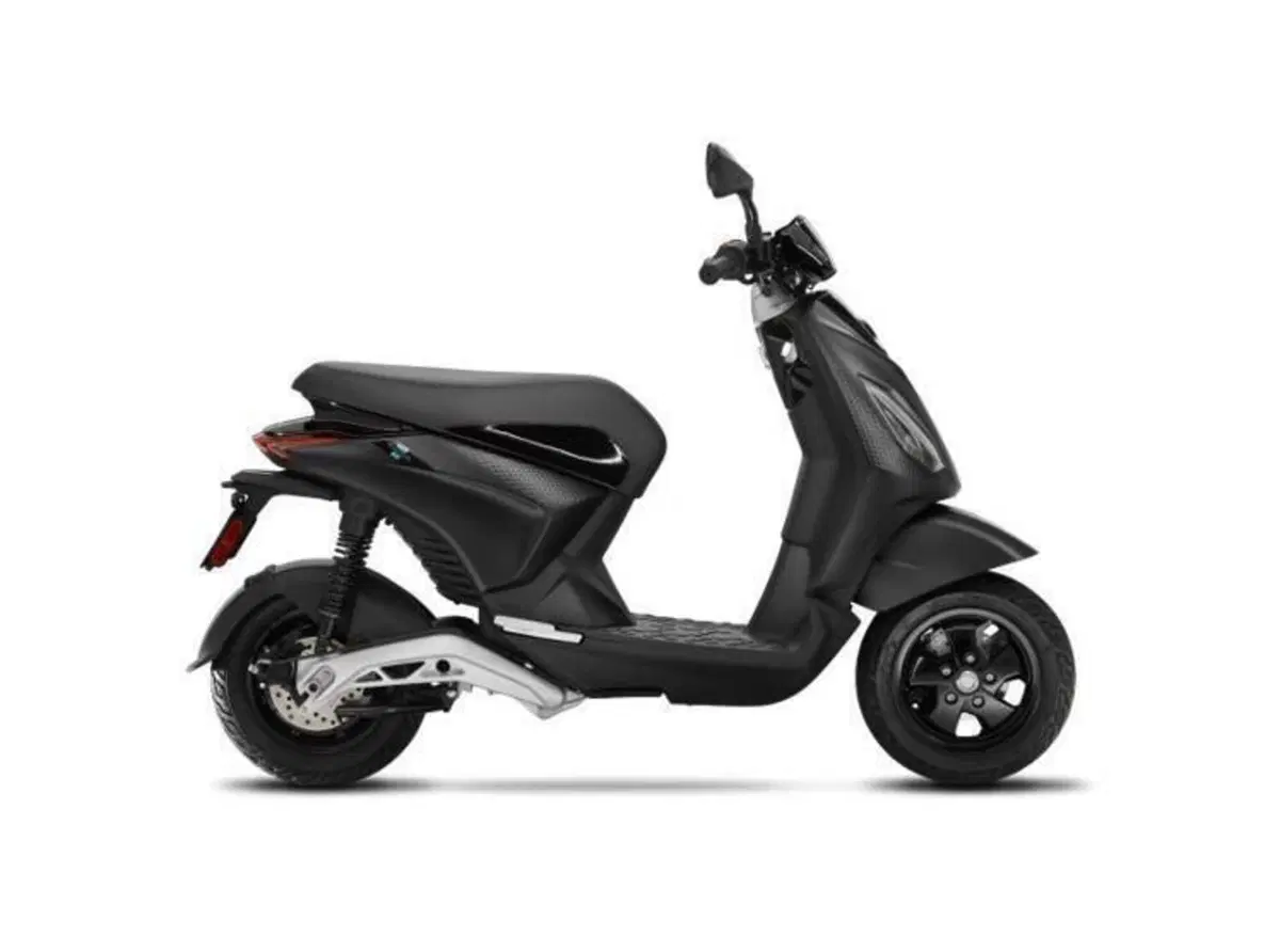 Piaggio 1 Active (2022 - 26) (3)