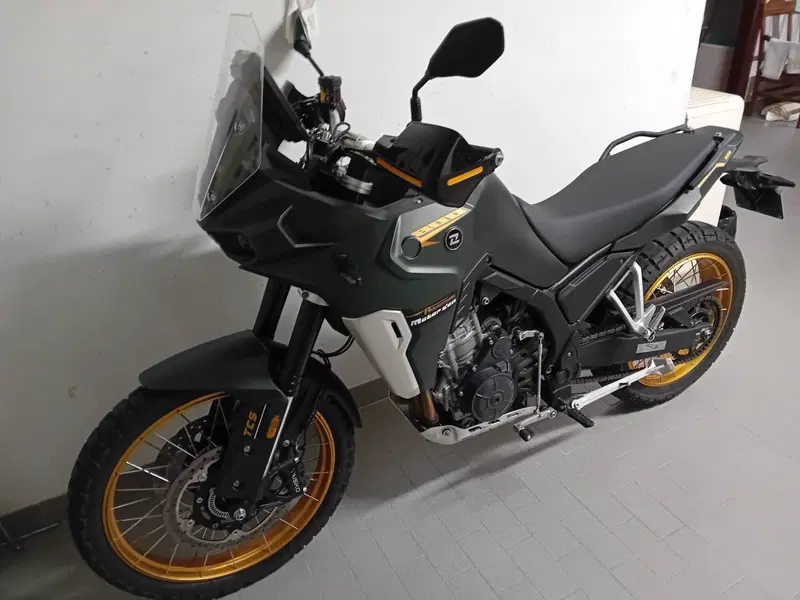 Kove 800X Pro (2024 - 25) (2)
