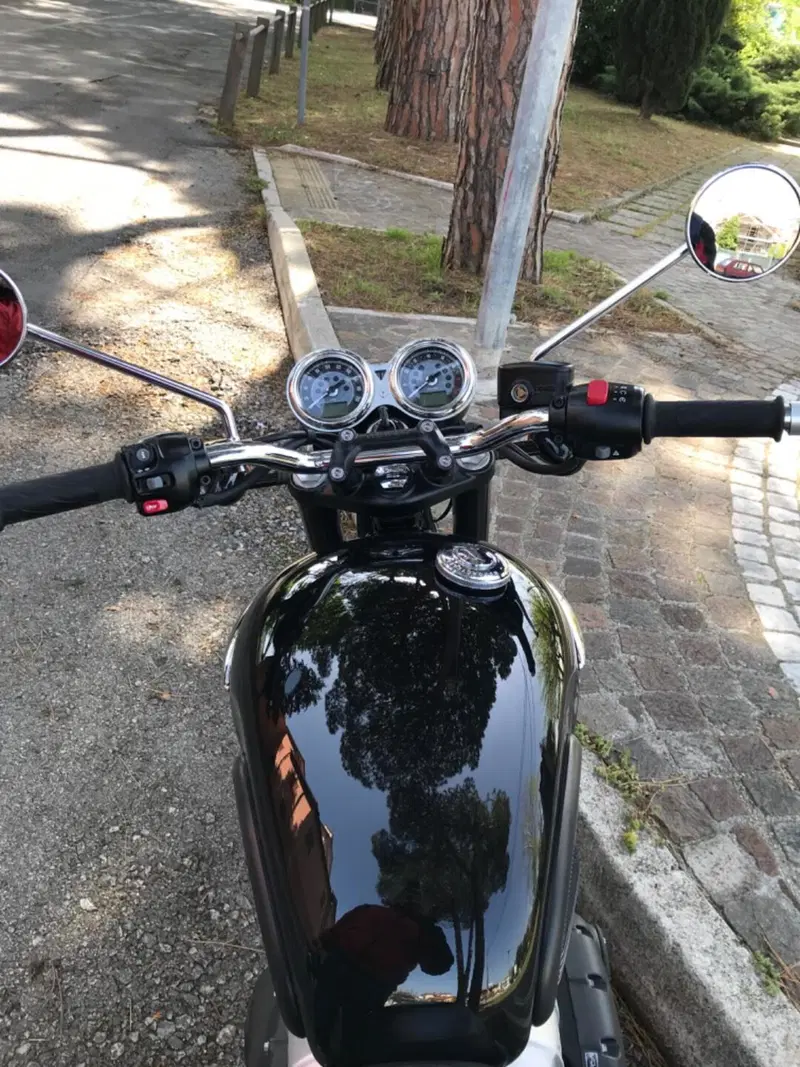 Triumph Bonneville T100 (2021 - 25) (9)