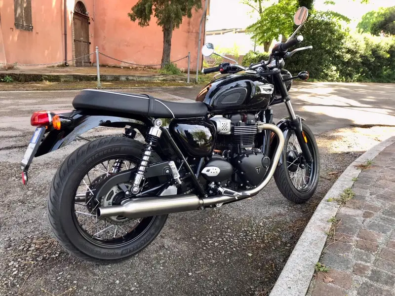 Triumph Bonneville T100 (2021 - 25) (7)