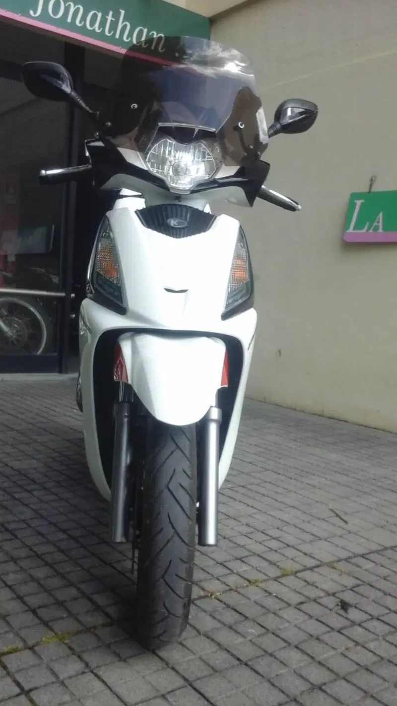 Kymco People 300i GT ABS (2010 - 17) (2)