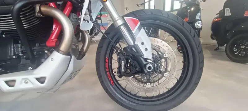 Moto Guzzi V85 TT (2019 - 20) (8)