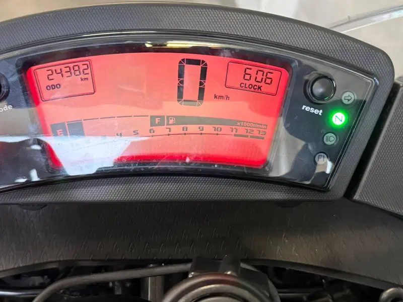 Kawasaki ER-6F (2012 - 13) (3)