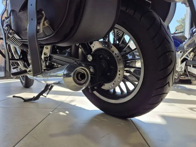 Moto Guzzi V9 Roamer (2021 - 24) (9)
