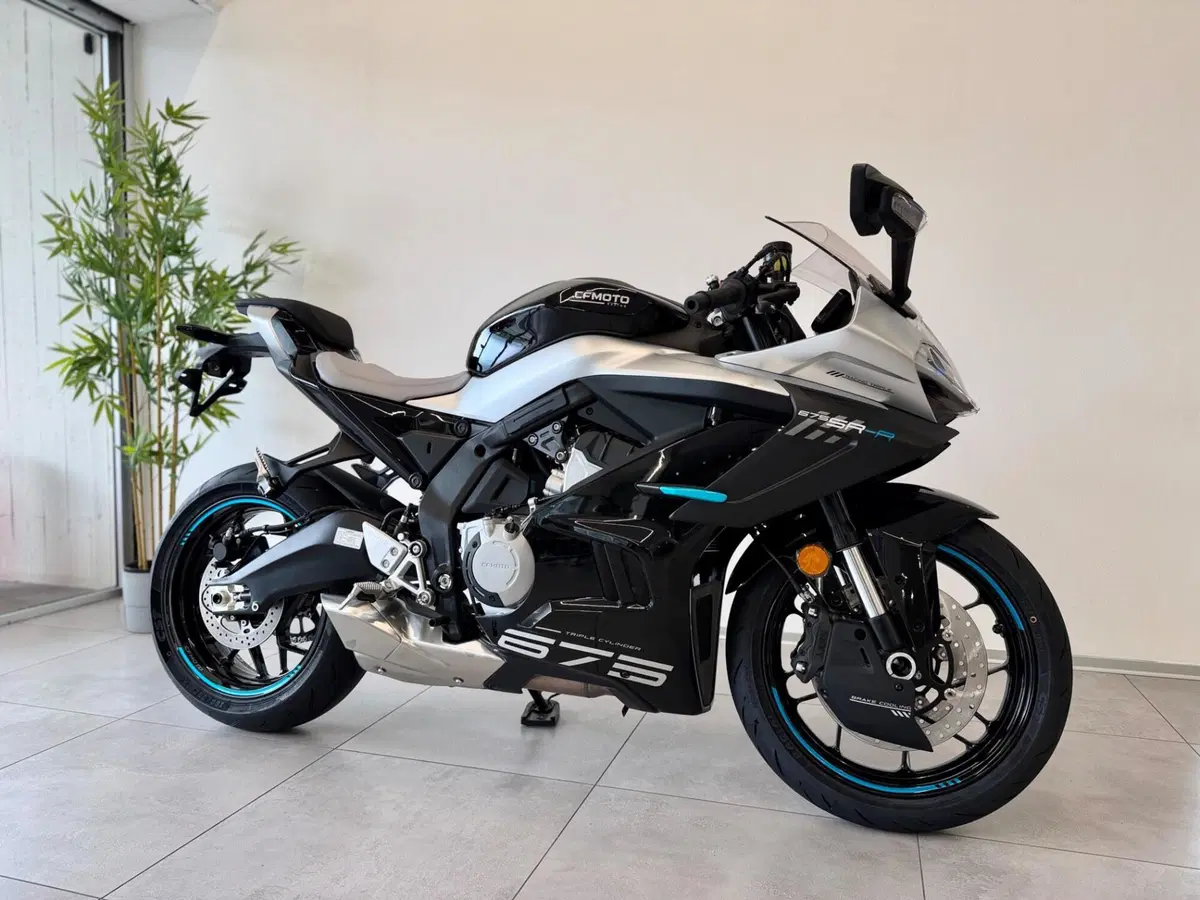 CFMOTO 675SR-R (2025 - 26) (2)