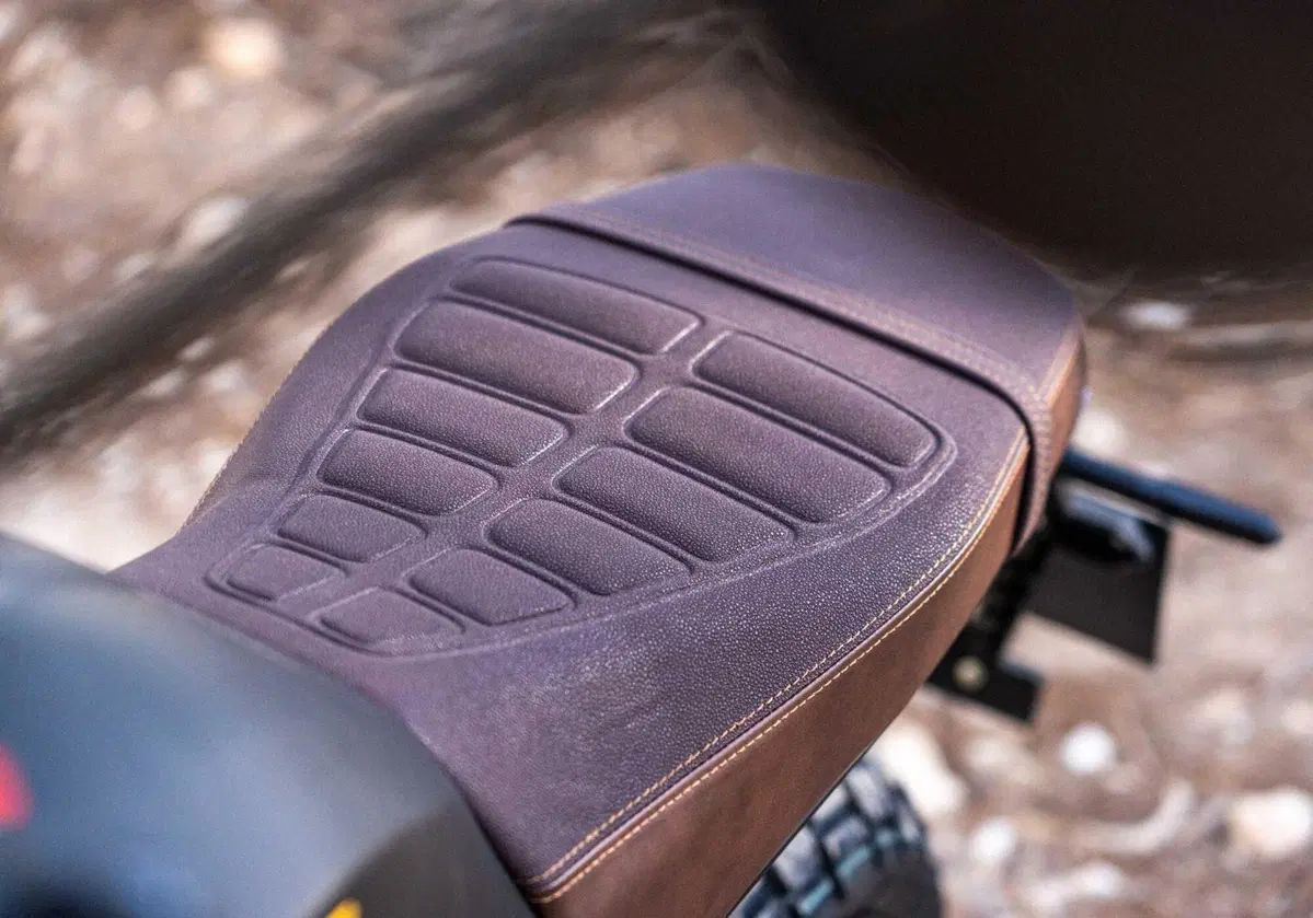 A maggio la Wottan Rebbe Scrambler 125 costa 900 euro in meno (8)