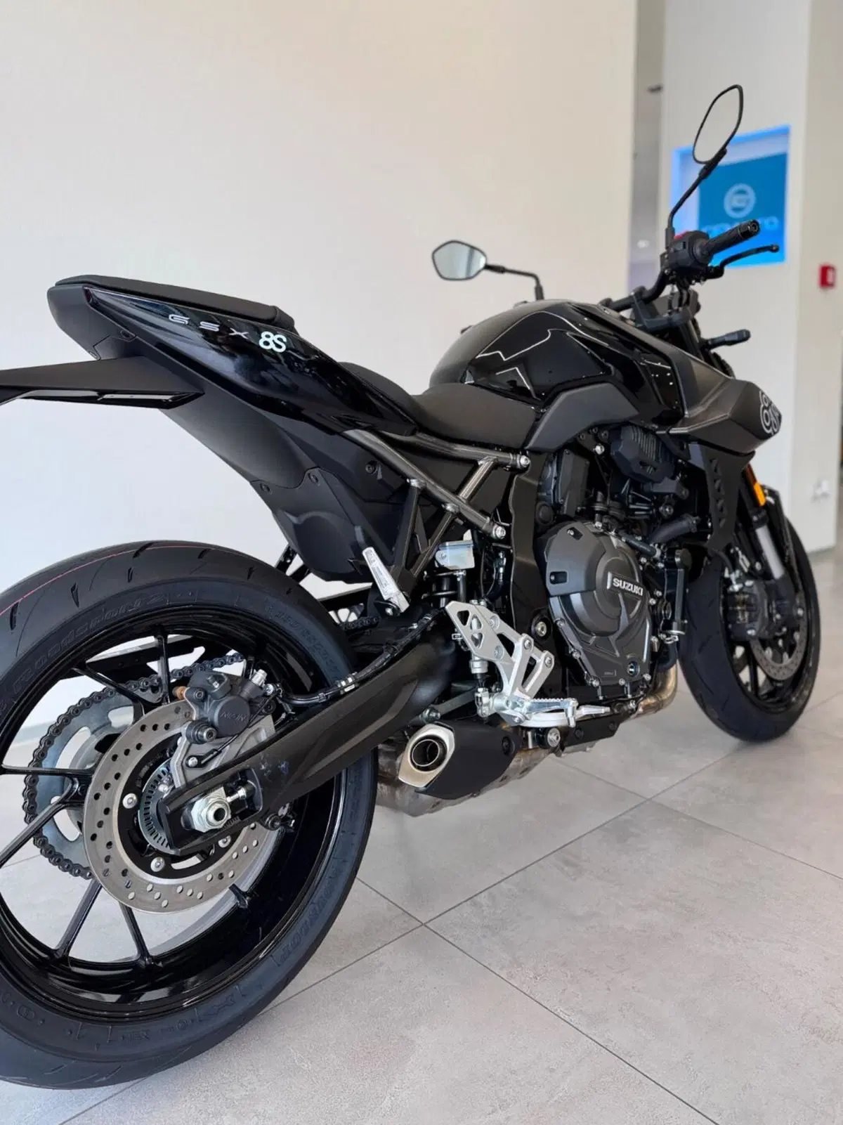 Suzuki GSX-8S (2025 - 26) (7)