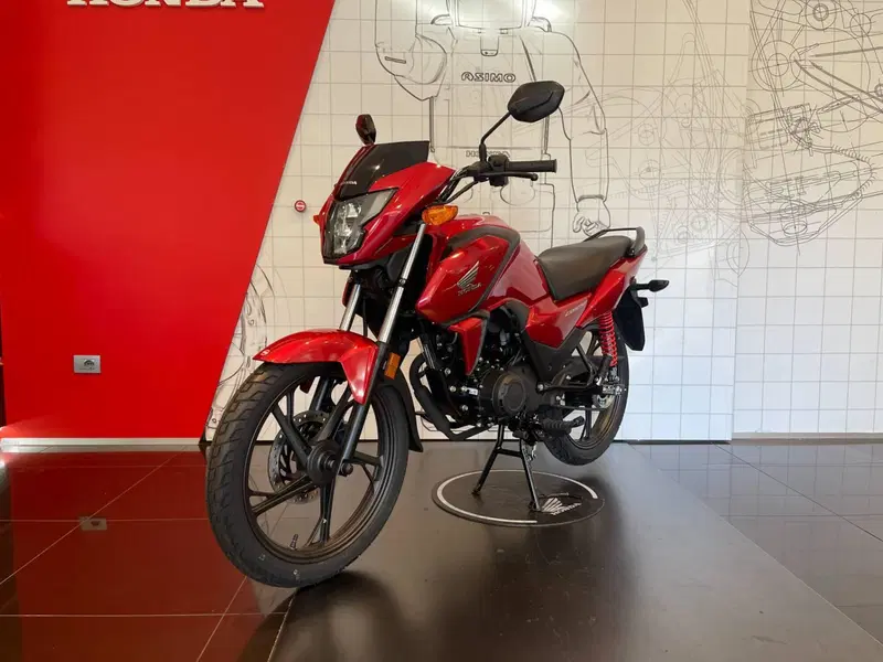 Honda CB 125 F (2026) (4)