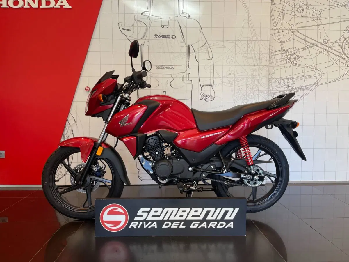 Honda CB 125 F (2026) (5)