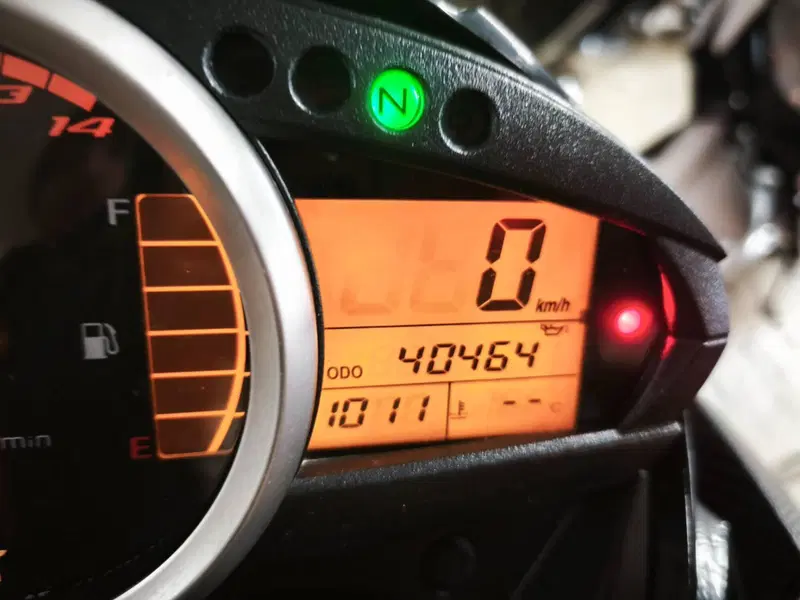 Kawasaki Z 750 (2007 - 14) (5)