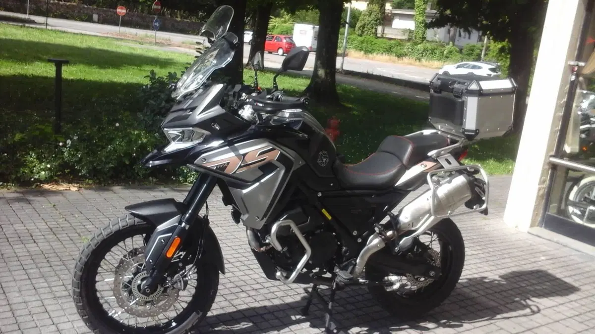 Voge Valico 650DSX (2021 - 24) (2)