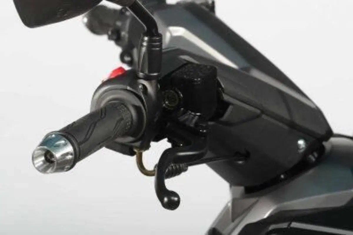 Kl Brera 125+ (2025 - 26) (4)