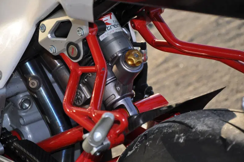 Bimota DB6 Delirio E (2006 - 15) (19)