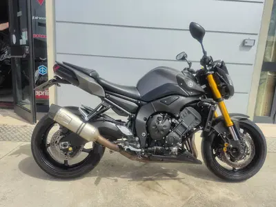 Yamaha FZ8 (2013 - 16) usata
