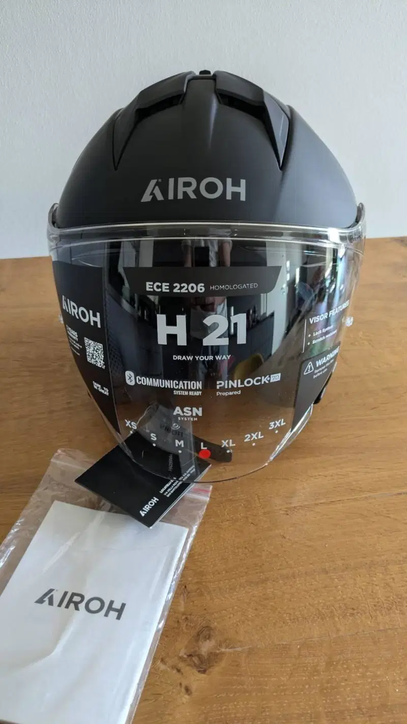 Casco AIROH