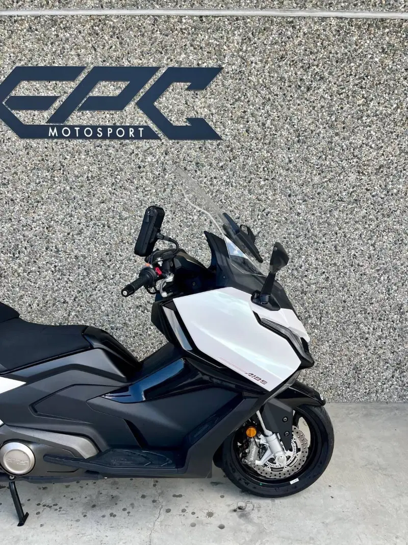 Kymco AK 575 Premium (2025 - 26) (12)