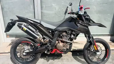 Malaguti XSM 125 (2021 - 26) usata