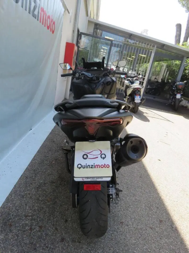 Yamaha T-Max 560 (2025 - 26) (4)