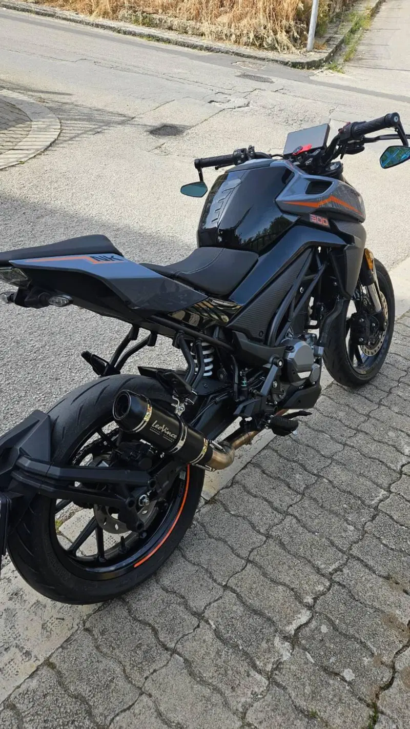 CFMOTO 300NK (2021 - 26) (5)