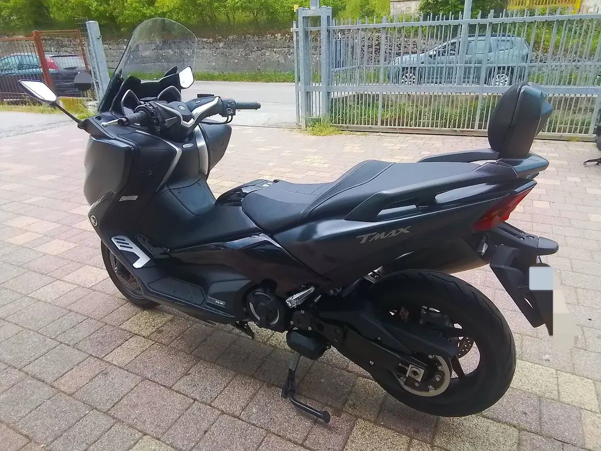 Yamaha T-Max 530 SX (2017 - 19) (6)