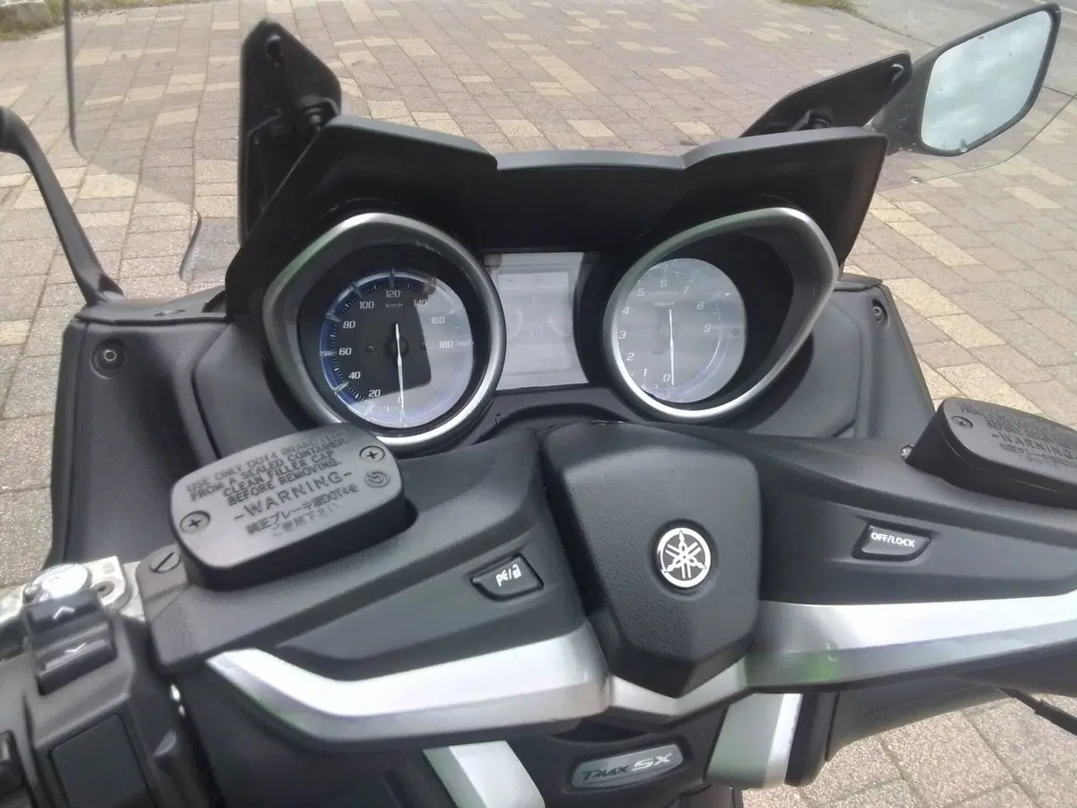 Yamaha T-Max 530 SX (2017 - 19) (13)
