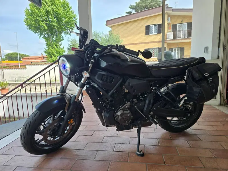 Yamaha XSR 700 ABS (2016 - 20) (4)