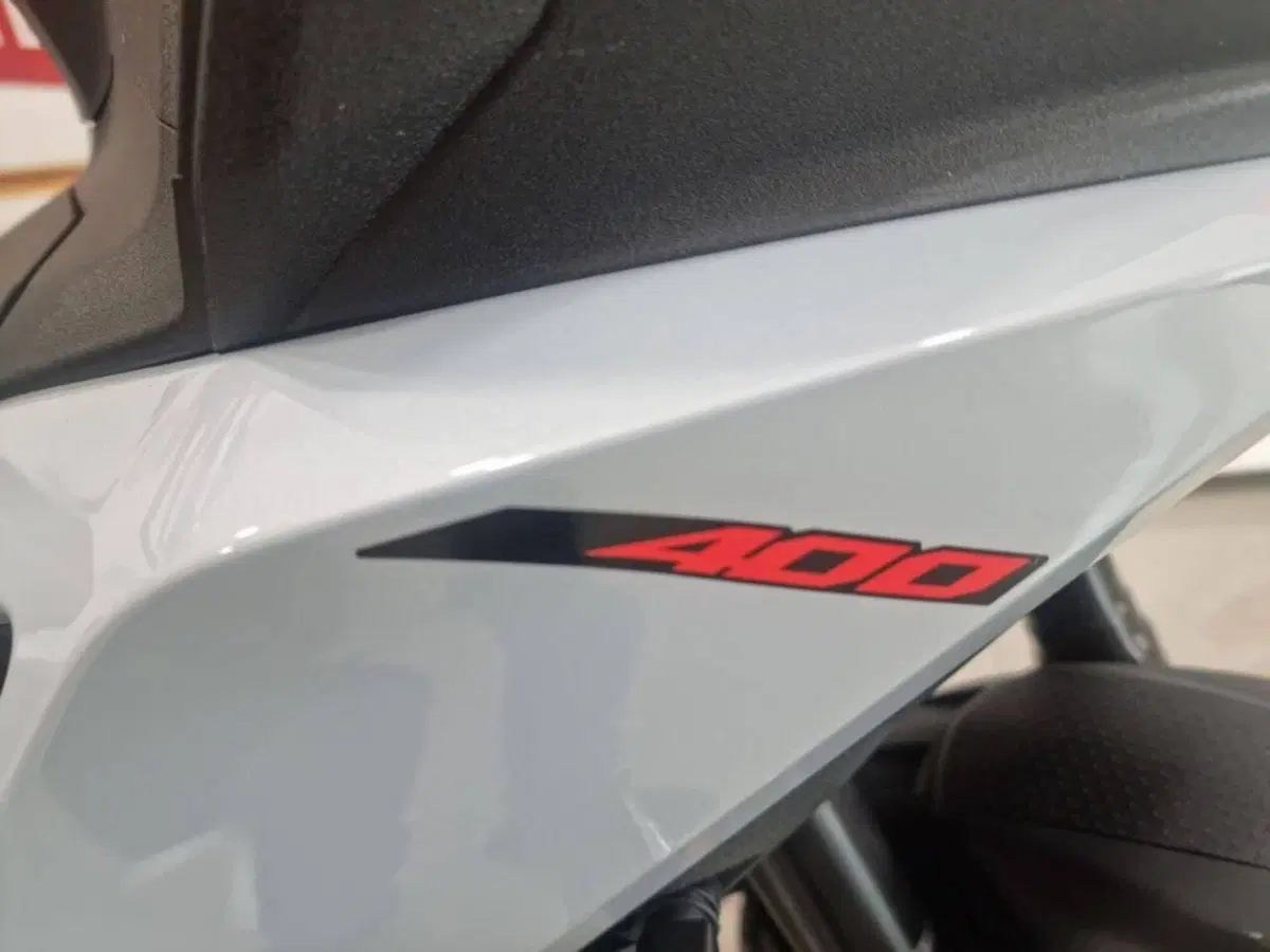 Aprilia SR GT 400 (2026) (6)