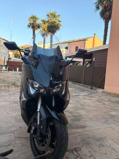 Yamaha T-Max 530 (2017 - 19) usata