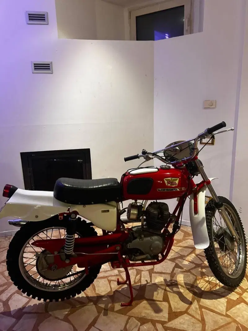 Moto Morini Corsaro 125 (2)