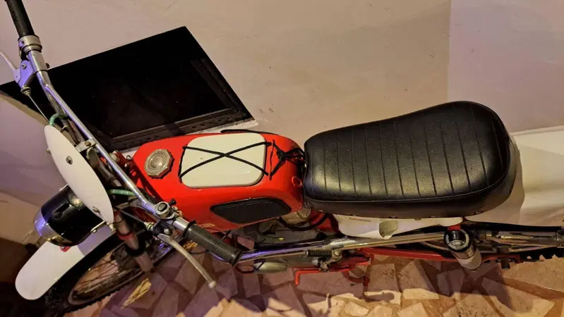 Moto Morini Corsaro 125 (10)