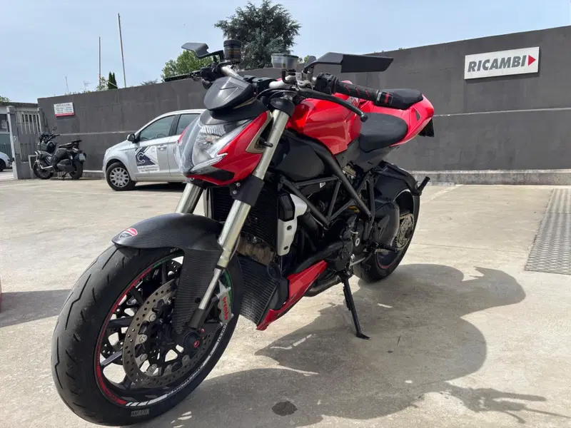 Ducati Streetfighter (2009 - 12) (6)