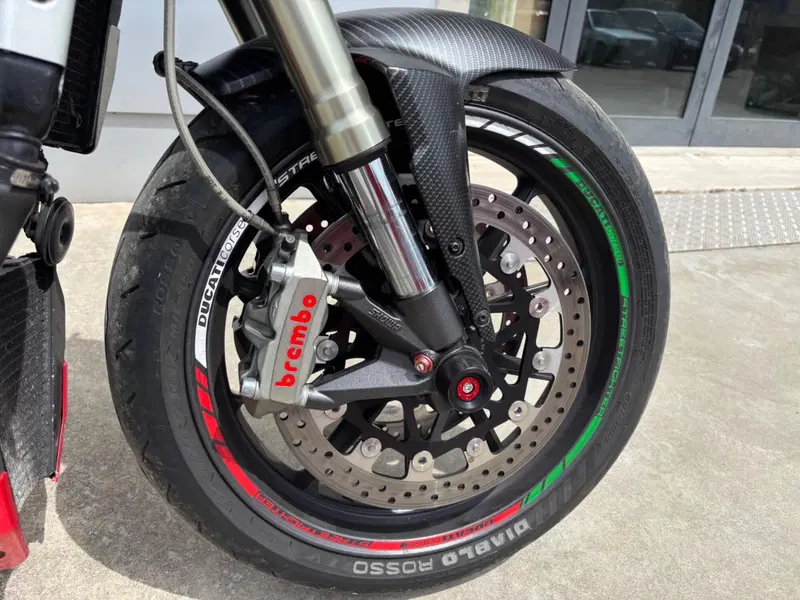 Ducati Streetfighter (2009 - 12) (7)