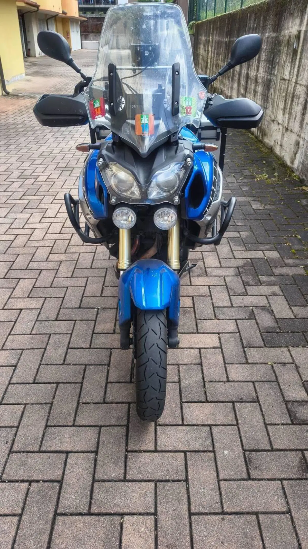 Yamaha XT1200Z Super Ténéré First Edition (2010 - 11) (3)