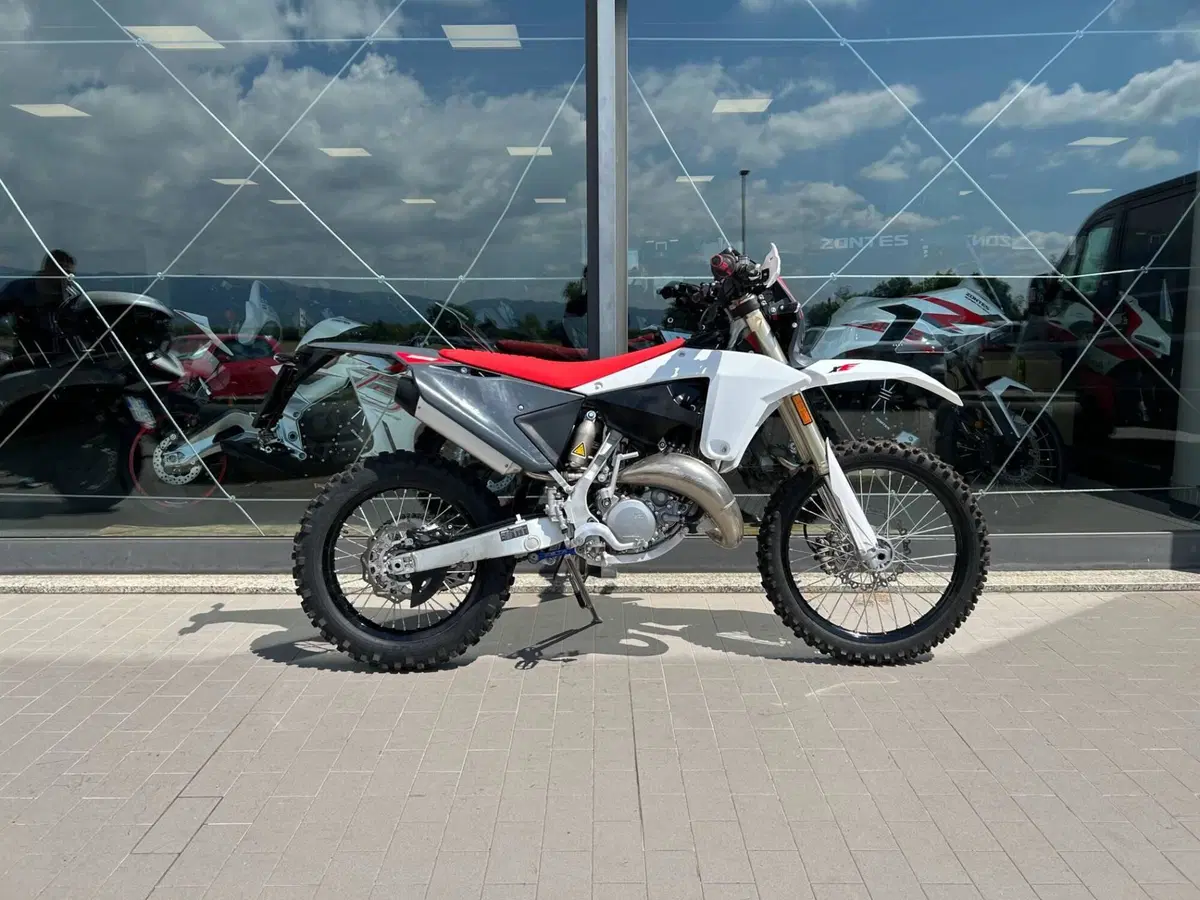 Fantic Motor XE 125 Enduro (2021) (2)