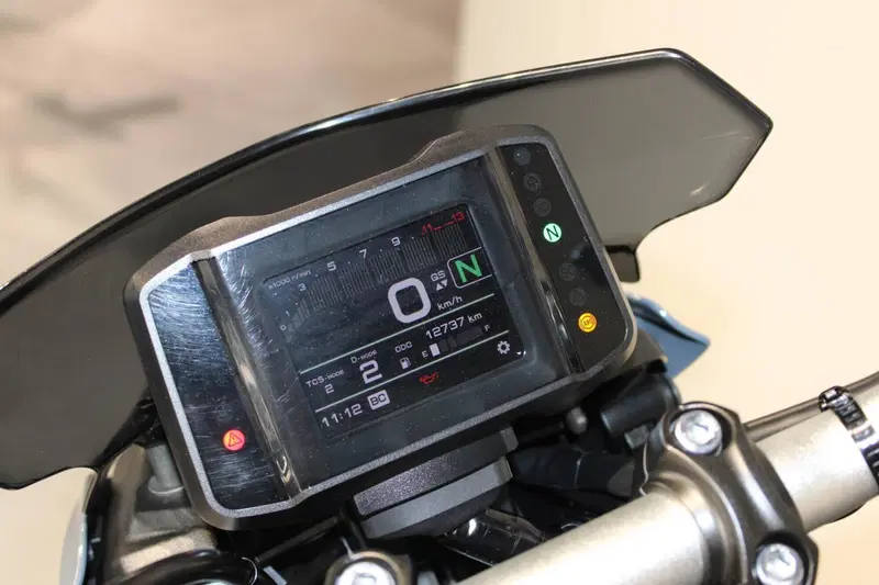Yamaha MT-09 (2021 - 23) (6)